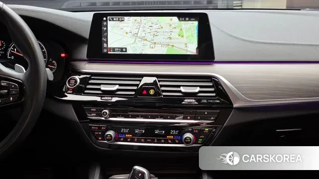 BMW 5 Series (G30) id 3235943 из Кореи 10