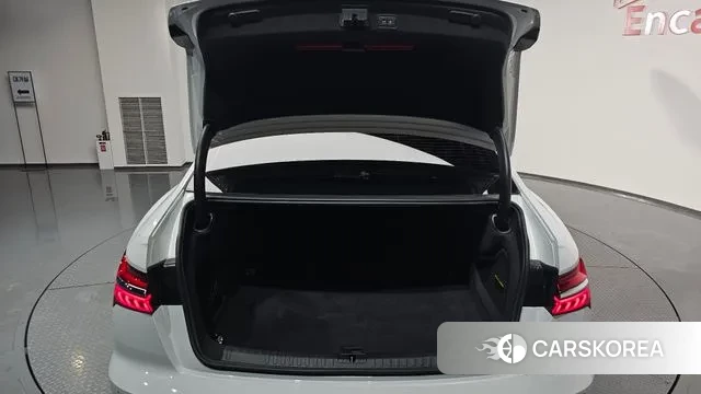 Audi A6 (C8) id 3044509 из Кореи 10