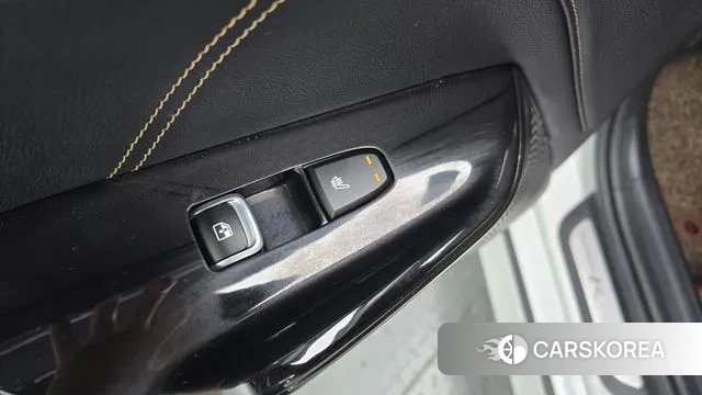 Hyundai Ionic 5 id 3348038 из Кореи 10