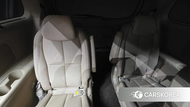 Kia The New Carnival id 4188445 из Кореи 10