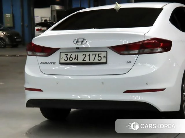 Hyundai Avante AD id 3820945 из Кореи 10