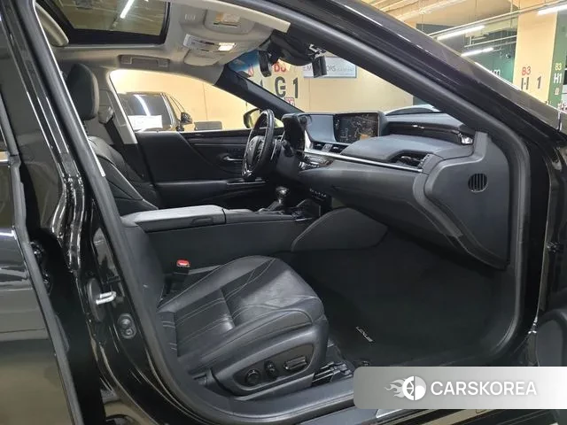 Lexus ES300h 7th generation id 3385007 из Кореи 10