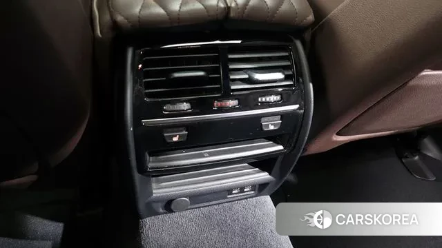 BMW 5 Series (G30) id 3433988 из Кореи 10