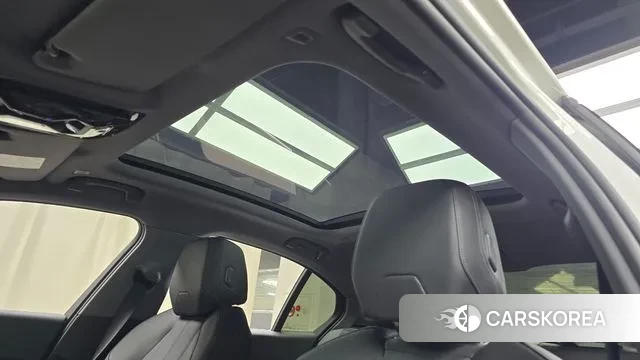 BMW 5 Series (G60) id 3711564 из Кореи 10