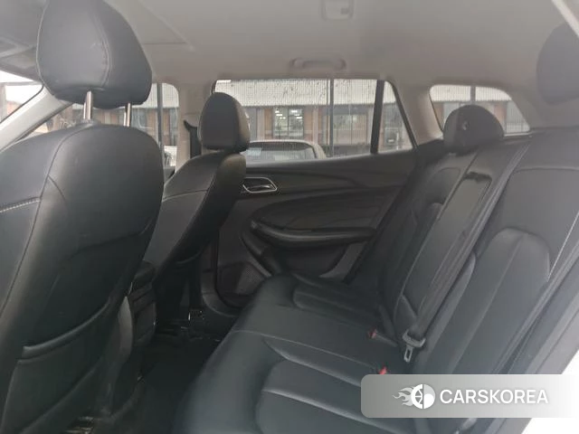 Roewe Ei5 id 3882329 из Китая 10