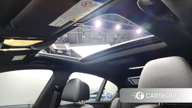 BMW 5 Series (G30) id 3748197 из Кореи 10