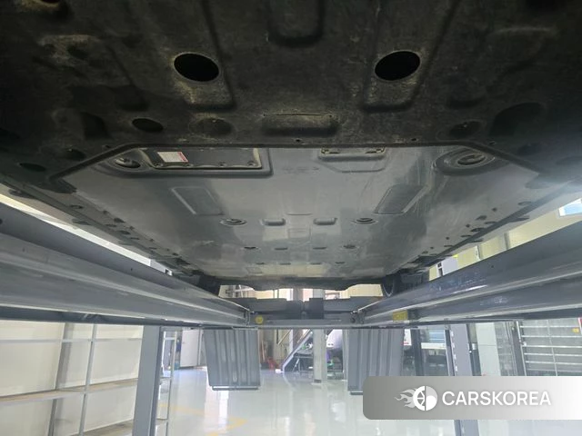 Hyundai Ionic 5 id 4671565 из Кореи 10
