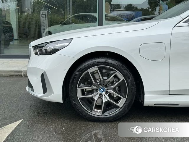 BMW i5 id 4278361 из Китая 10