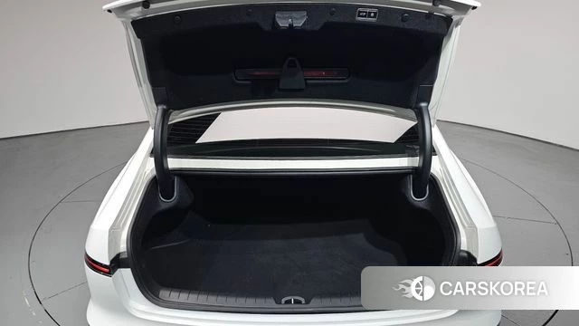 Hyundai Grandeur (GN7) id 4308278 из Кореи 10