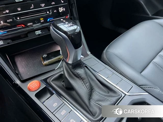Volkswagen Passat id 4342095 из Китая 10
