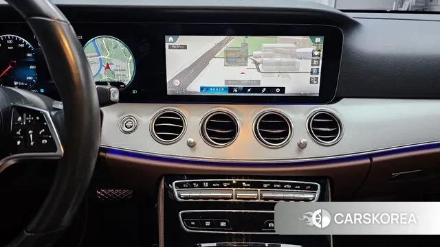 Mercedes-Benz E-Class W213 id 3708307 из Кореи 10