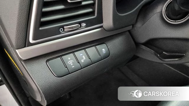 Hyundai Avante AD id 4206720 из Кореи 10