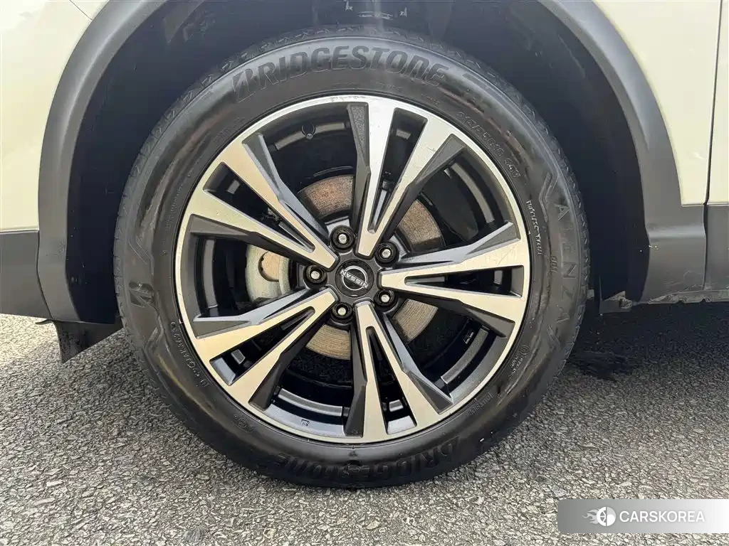 Nissan Qashqai id 4654988 из Китая 10