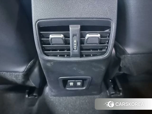 Toyota Corolla id 4263132 из Китая 10