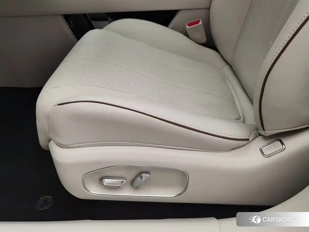 Toyota Platinum Wisdom 7 id 4565148 из Китая 10