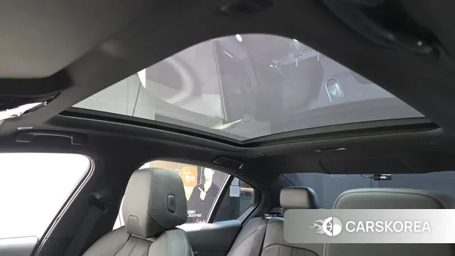 BMW 5 Series (G60) id 3471833 из Кореи 10