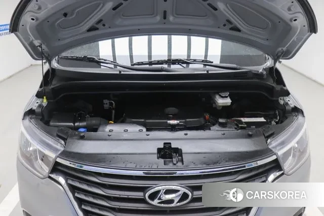 Hyundai The New Grand Starex id 3597907 из Кореи 10