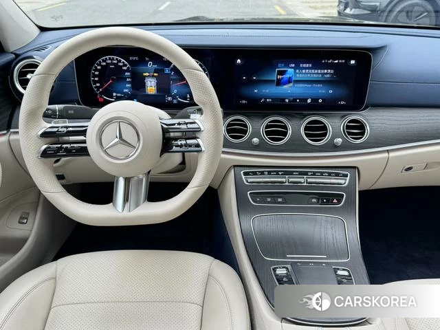 Mercedes-Benz E-class id 4264872 из Китая 10