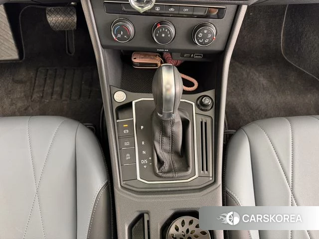 Volkswagen Lavida id 4261846 из Китая 10