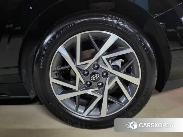 Hyundai Grandeur (GN7) id 4572146 из Кореи 10