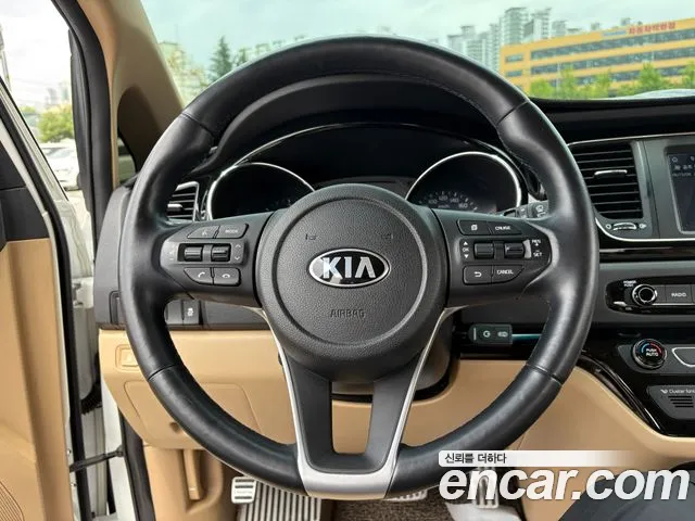Kia The New Carnival id 2763152 из Кореи 10