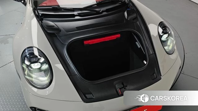 Porsche 911(992) id 4529252 из Кореи 10