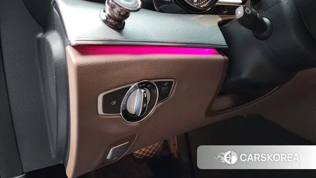 Mercedes-Benz E-Class W213 id 3484770 из Кореи 10