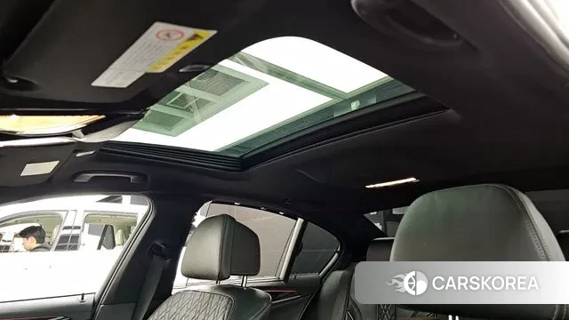 BMW 5 Series (G30) id 3709348 из Кореи 10