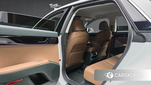 Hyundai Grandeur (GN7) id 4590540 из Кореи 10