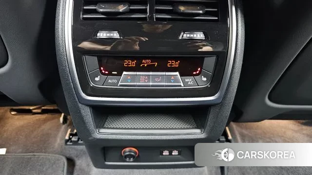 BMW XM (G09) id 3026780 из Кореи 10