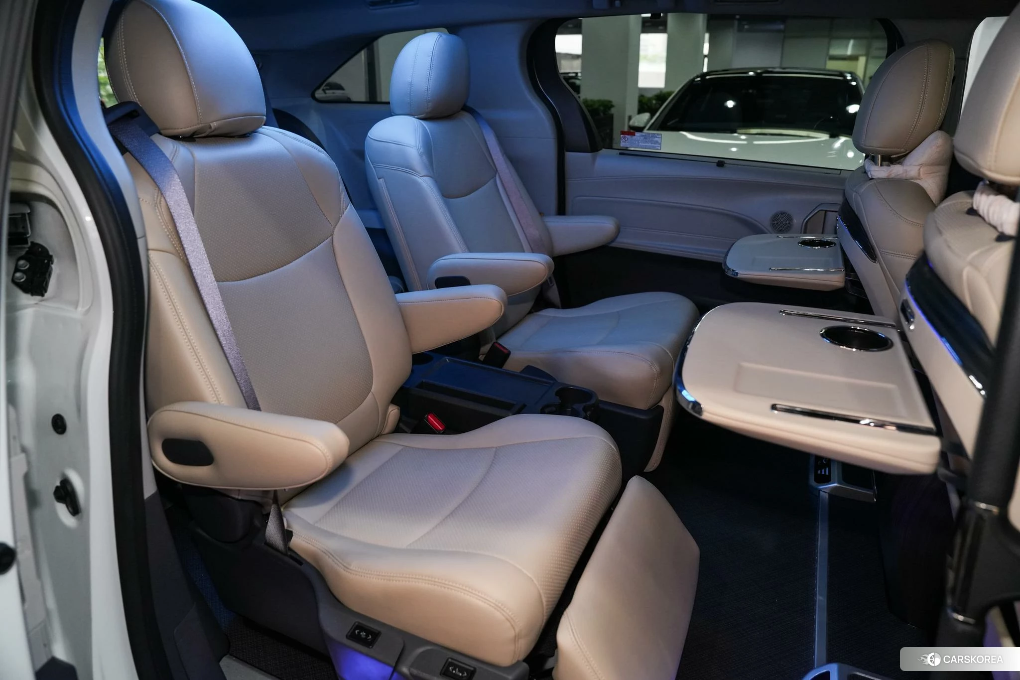 Toyota Saina id 4440870 из Китая 10