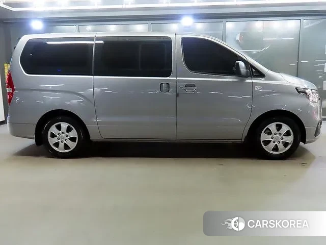 Hyundai The New Grand Starex id 3454747 из Кореи 10