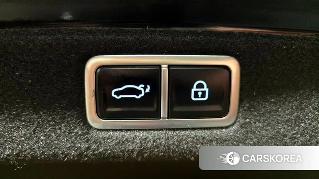 Hyundai Grandeur Hybrid (GN7) id 3817960 из Кореи 10