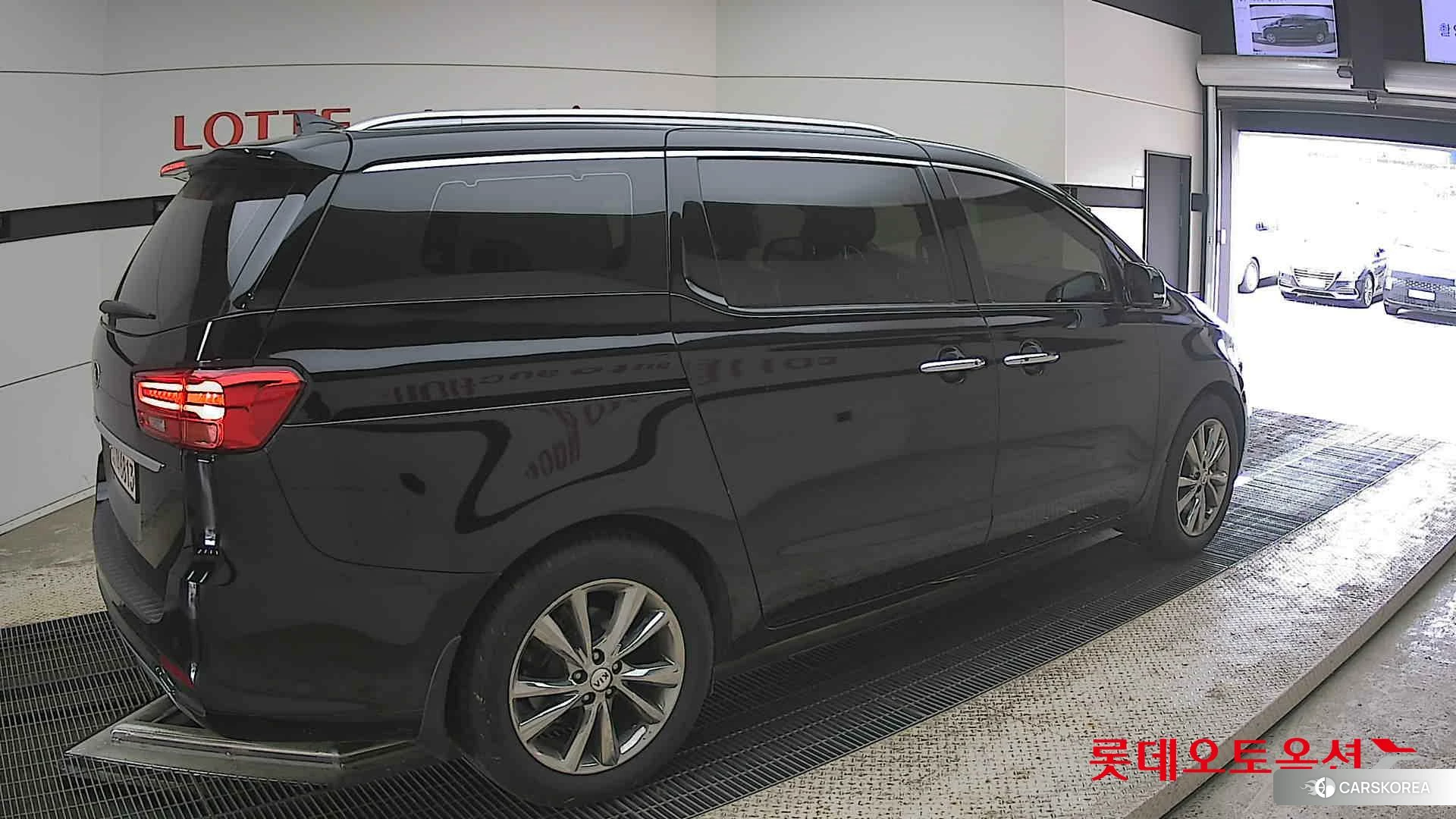 Kia Carnival id 4312630 из Кореи 10