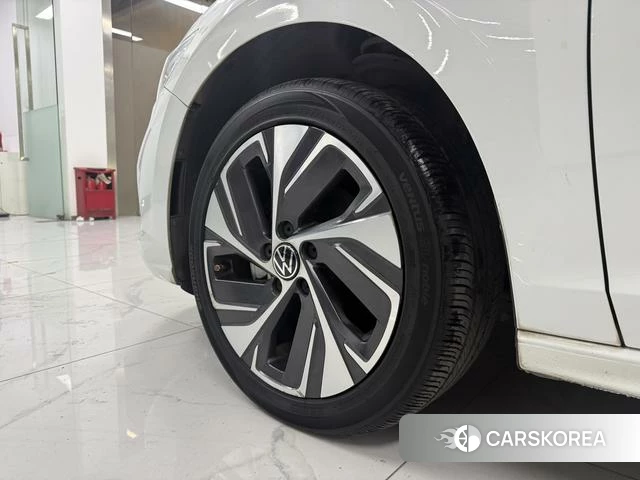Volkswagen Bora id 4273909 из Китая 10
