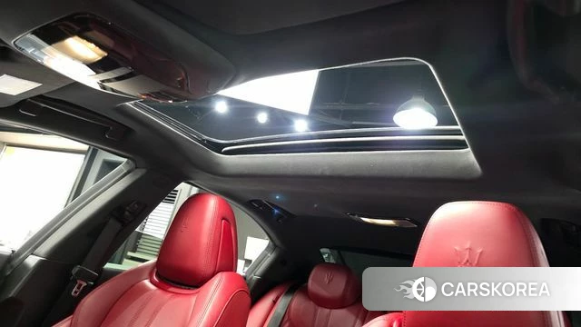 Maserati Ghibli id 4331360 из Кореи 10