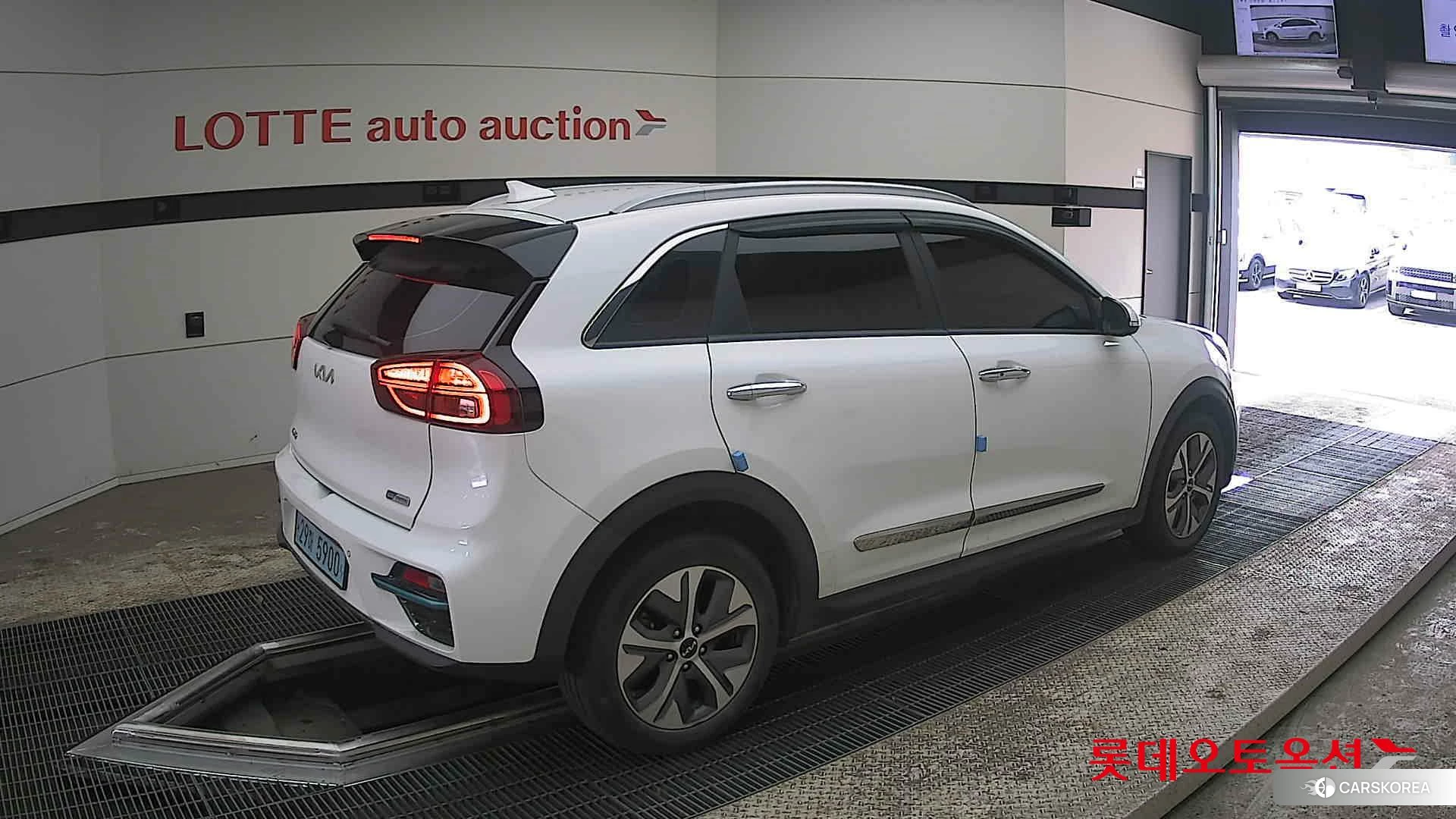 Kia Niro EV id 3888289 из Кореи 10