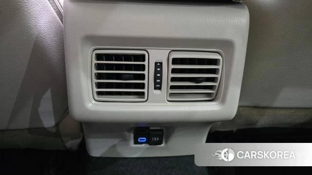 Toyota Camry (XV70) id 4201319 из Кореи 10