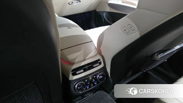 Genesis GV70 id 4309999 из Кореи 10