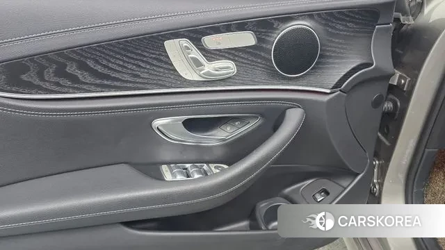 Mercedes-Benz E-Class W213 id 3488923 из Кореи 10