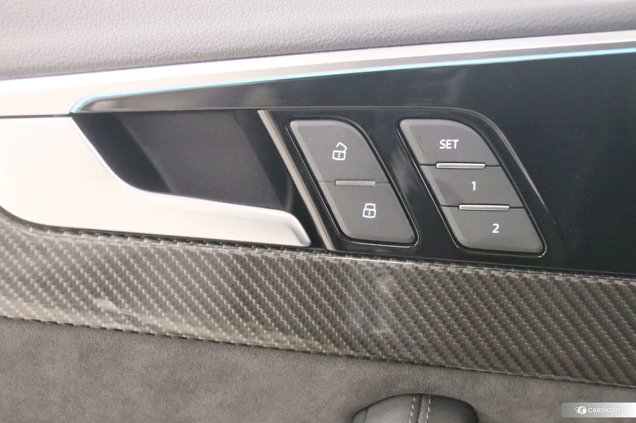 Audi A4L id 4420896 из Китая 10