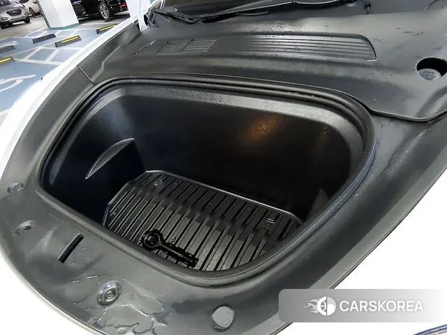 Tesla Model Y id 3735674 из Кореи 10