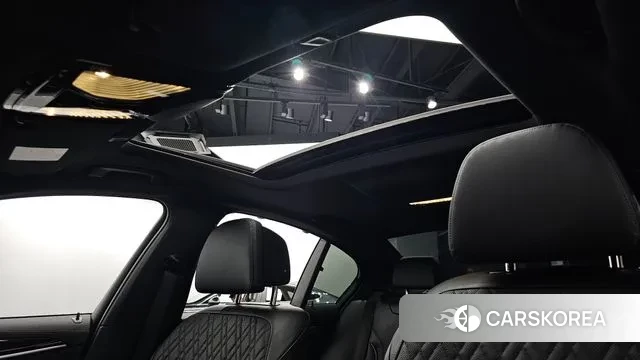 BMW 5 Series (G30) id 3037069 из Кореи 10