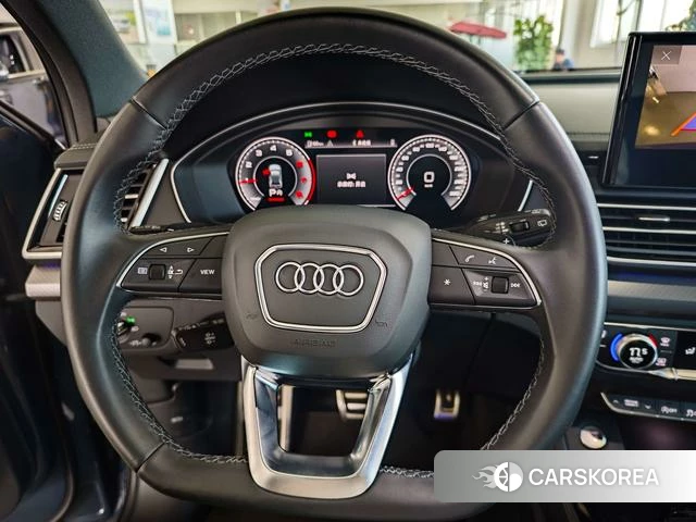 Audi Q5L id 4307687 из Китая 10