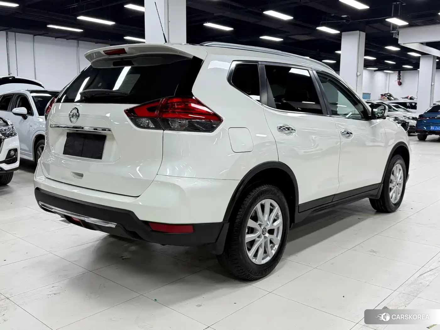 Nissan Qijun id 4628376 из Китая 10