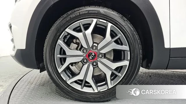 Kia Seltos id 3622168 из Кореи 10