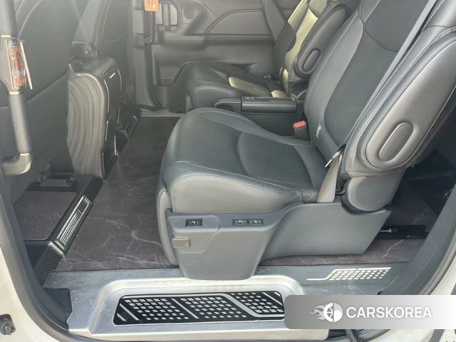 Toyota Saina id 4276923 из Китая 10