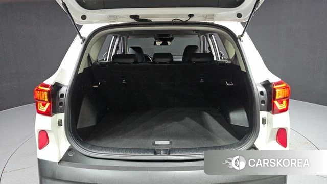 Kia Seltos id 4698461 из Кореи 10