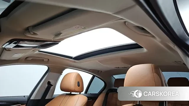 BMW 5 Series (G30) id 3741974 из Кореи 10