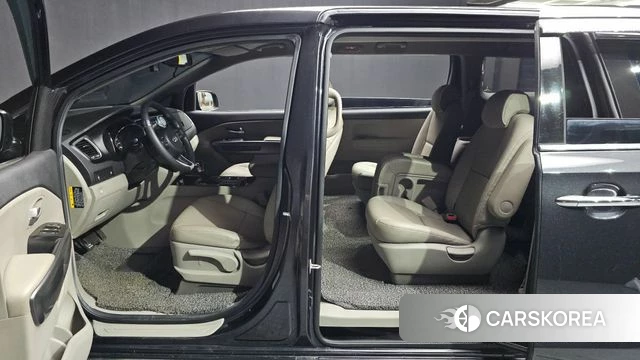 Kia The New Carnival id 4310954 из Кореи 10